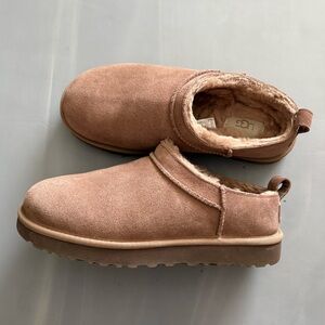 UGG Classic Micro Boot - Rocky Oak